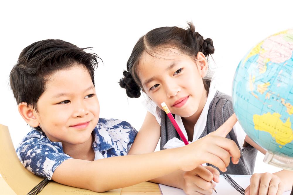 So sánh, hiểu đúng để phân biệt phương pháp STEAM và Montessori .